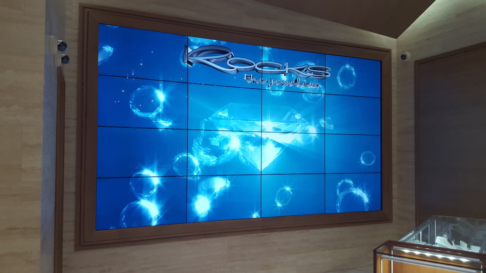 how much does digital signage cost