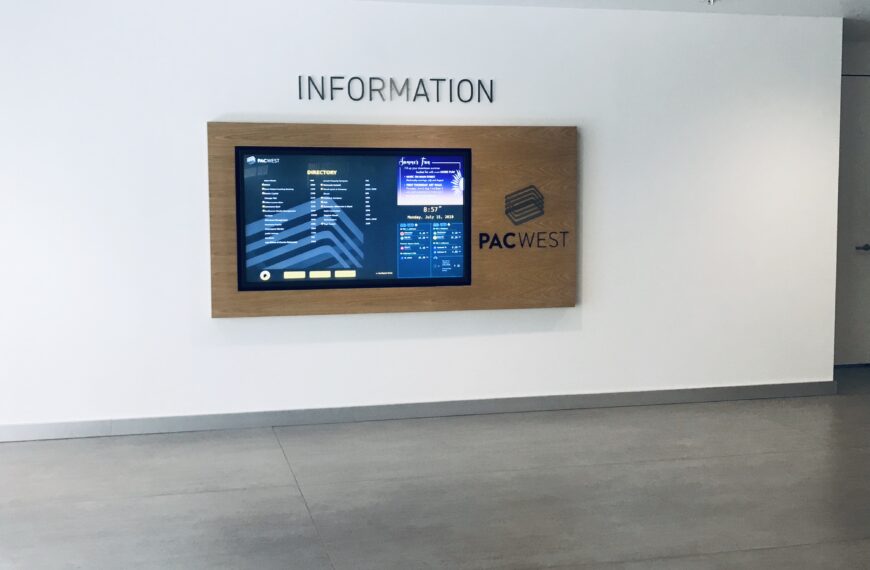 Elevating Customer Service and Building Management with Digital Signage