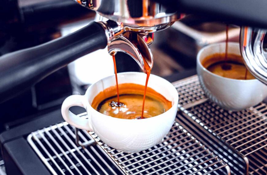 Celebrating Espresso: How Digital Signage Enhances Every Sip
